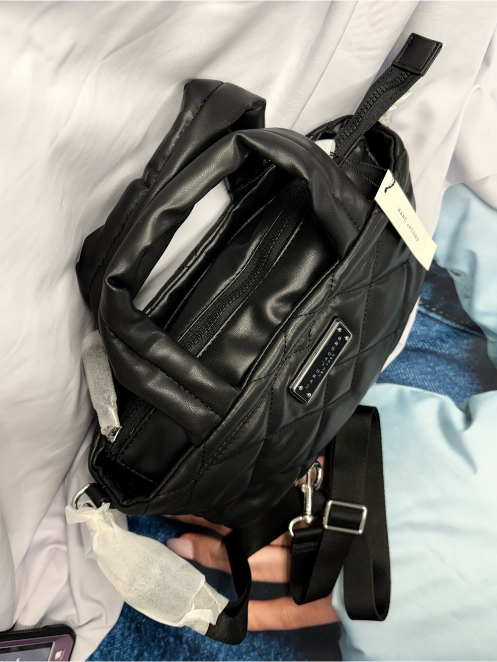 (new+tag) Marc Jacobs Black Quilted Leather Shoulder Xbody Bag with Logo Plaque - Picture 4 of 10